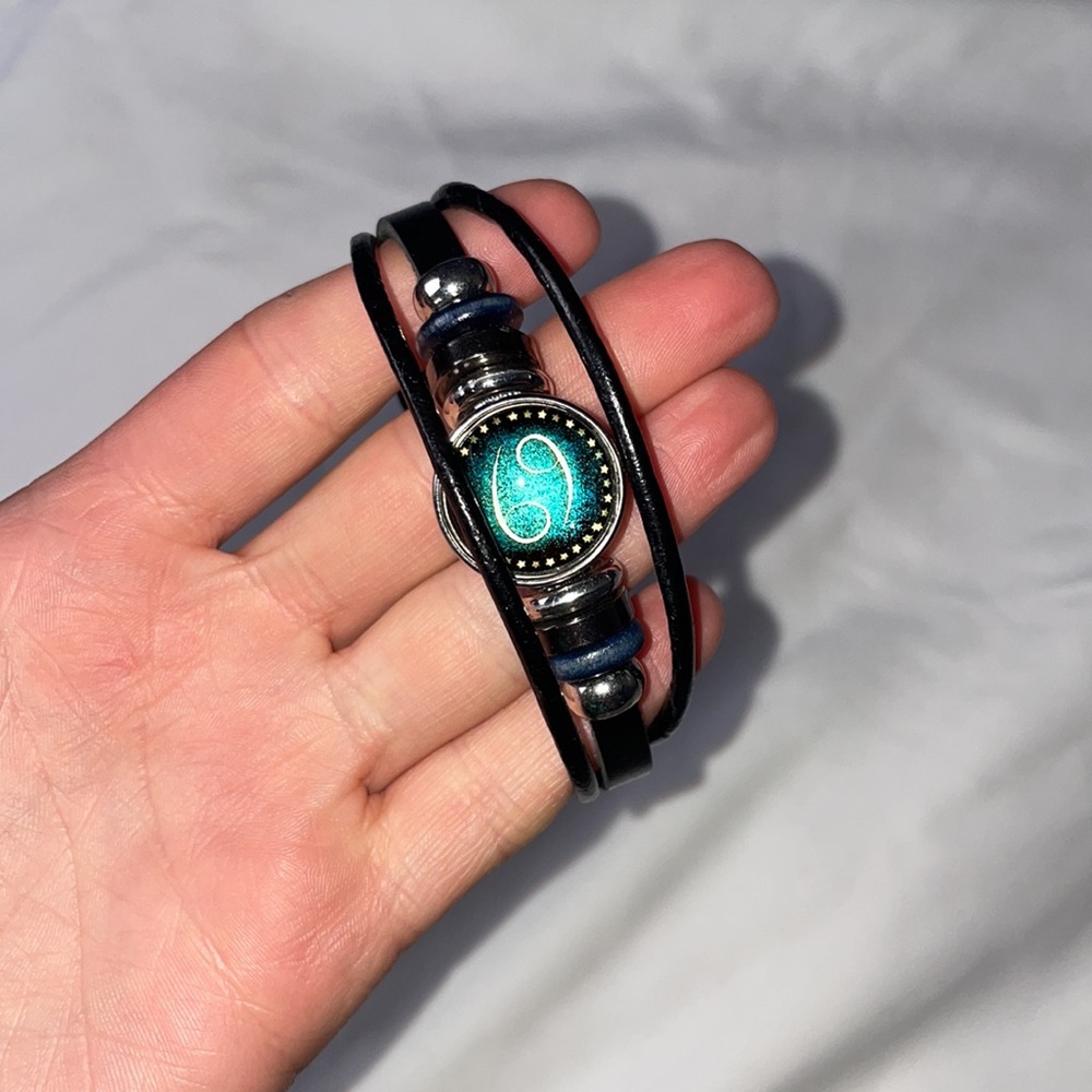 3/10$ Cancer zodiac sign chunky stacked leather band bracelet